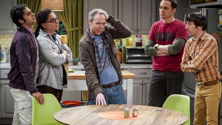 En el spin-off el protagonista deberá solucionar un problema comenzado por los personajes de la serie principal. En el spin-off el protagonista deberá solucionar un problema comenzado por los personajes de la serie principal.