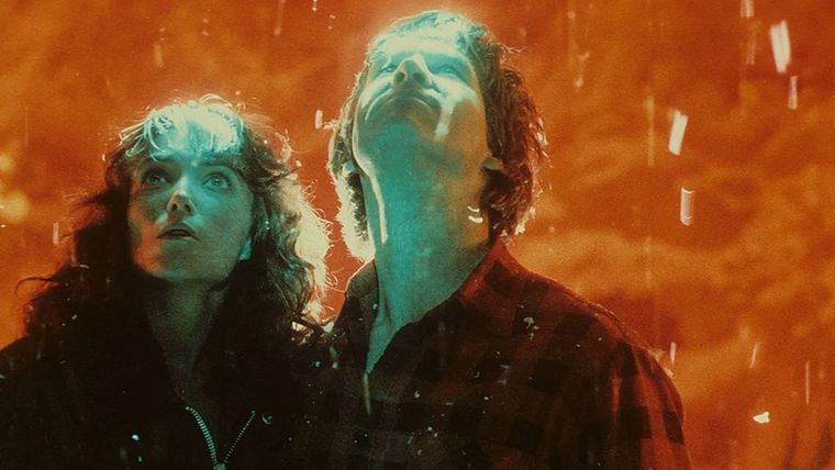 Alienígenas y romances en esta inolvidable joya de ciencia ficción