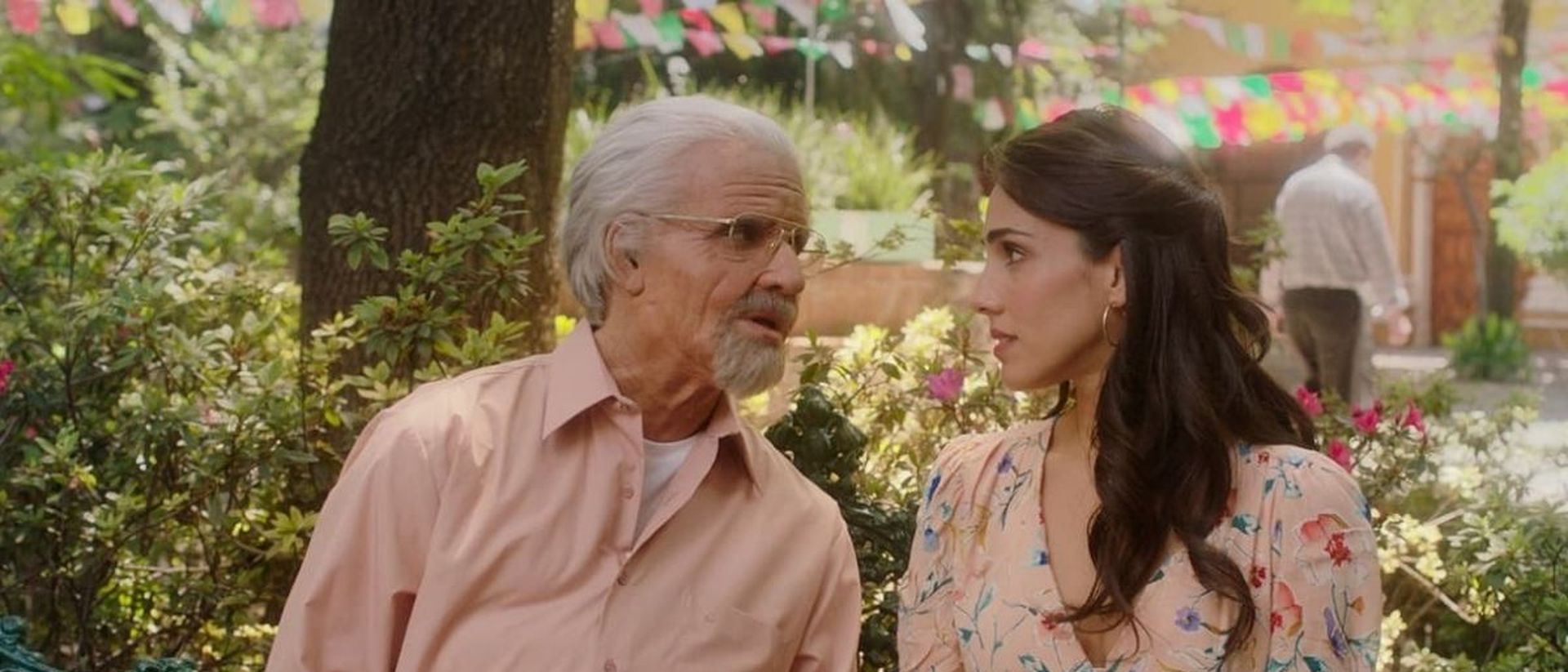 Osvaldo Benavides y Sandra Echeverría protagonizan la cinta. 