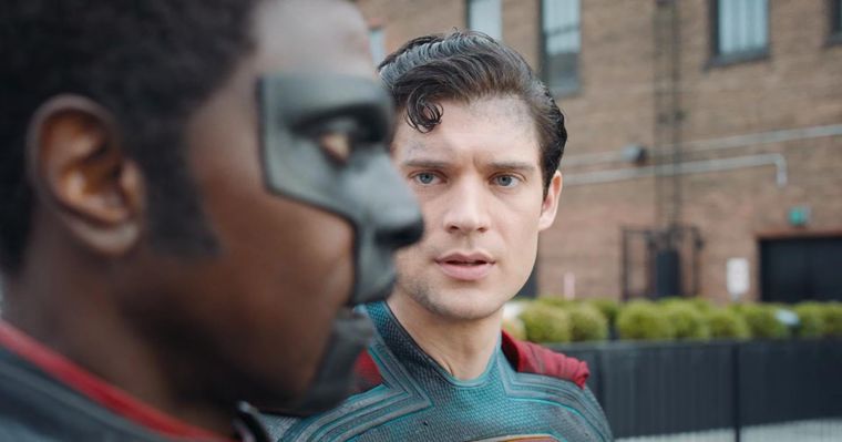 superman-mr-terrific-faces