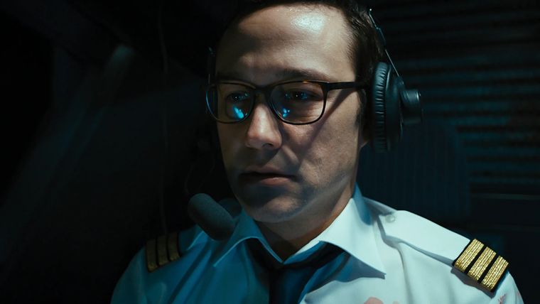 Levitt interpreta a Tobias Ellis en 7500