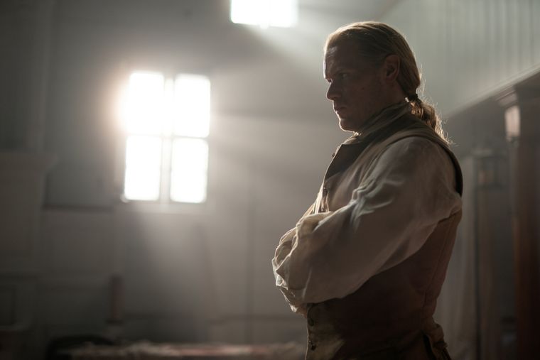 El final de la séptima temporada deja a la familia Fraser al borde de la última etapa de su historia. El final de la séptima temporada deja a la familia Fraser al borde de la última etapa de su historia.