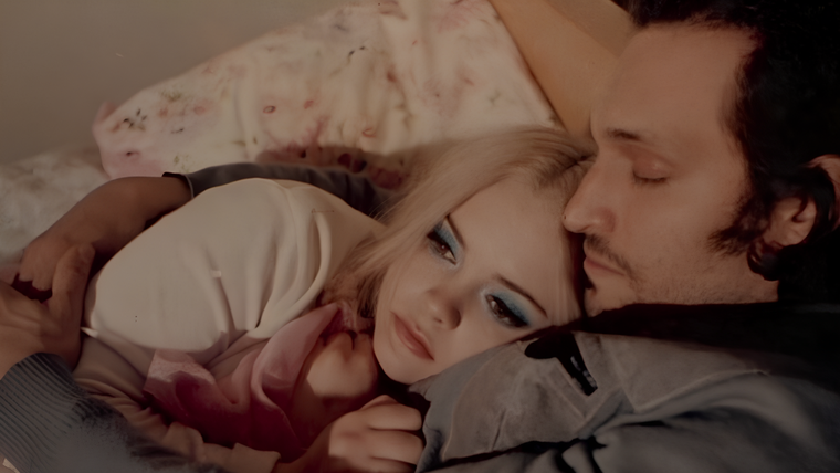 Vincent Gallo y Christina Ricci protagonizan Buffalo 66.