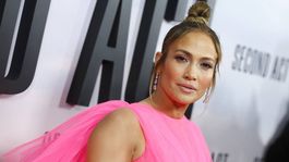 la dramatica infancia de jennifer lopez y la valiosa leccion que quiere dejarles a sus hijos