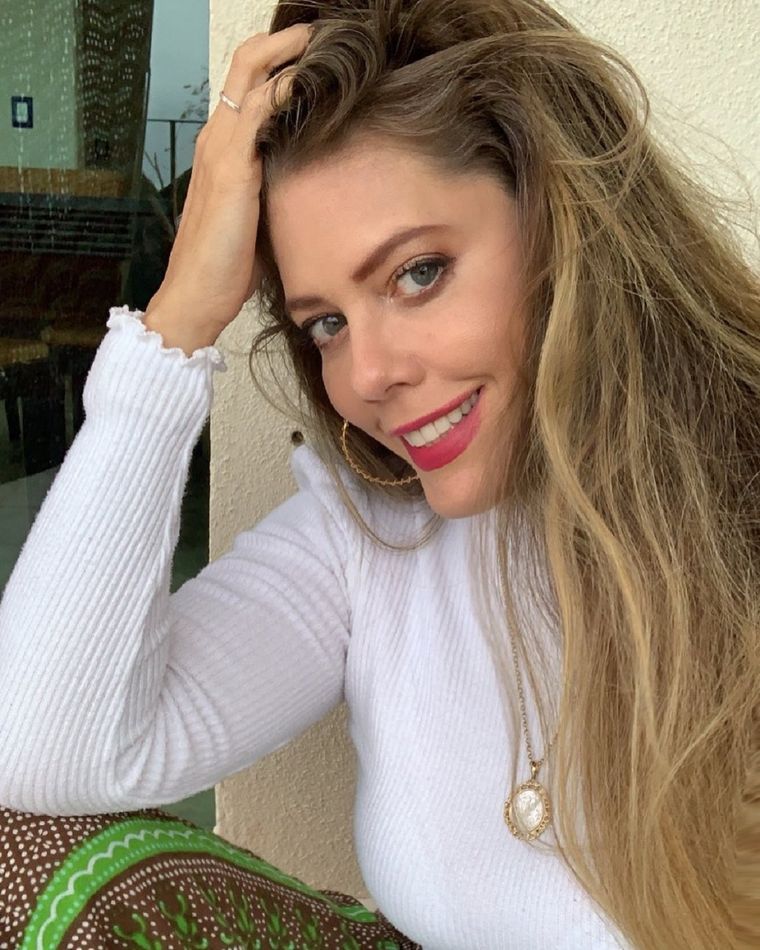 Lorna Cepeda cambió su color de cabello y sorprendió a sus fanáticos.