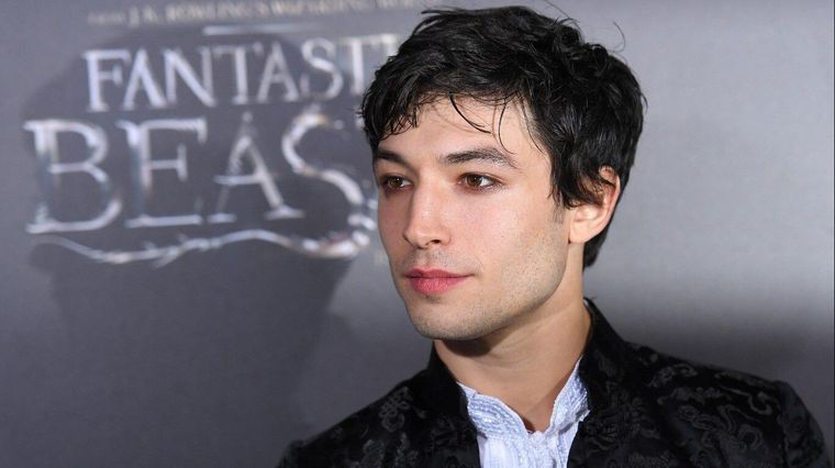 Ezra Miller continúa en el ojo de la tormenta
