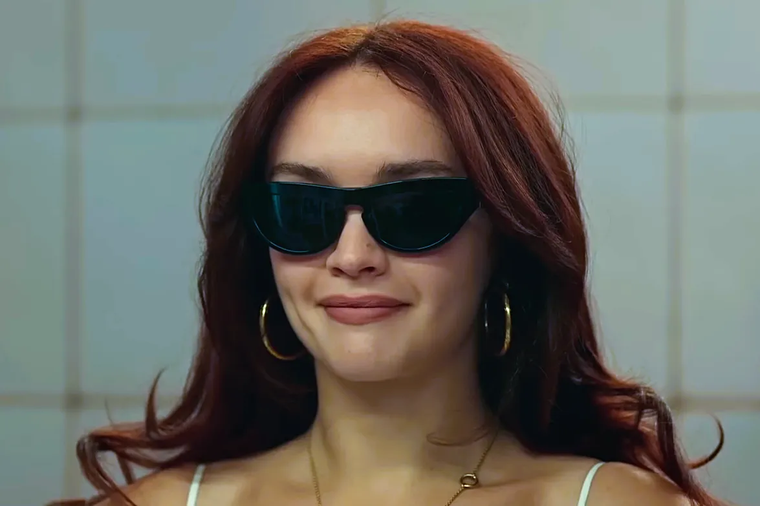 El final de la historia cambia en la serie. El final de la historia cambia en la serie.