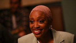 En diálogo con QueVer, la actriz destacó el rol que la serie que protagoniza tiene en la televisión, siendo uno de los pocos shows con tres protagonistas afroamericanos