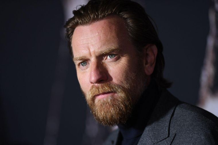 Ewan McGregor llama a detener el odio