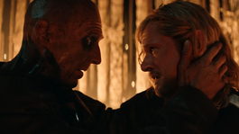 Ralph Fiennes y Jack OConnell en 28 Years Later: The Bone Temple.&nbsp;