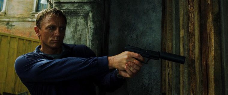 Daniel Craig regresa al cine como el quinto James Bond.