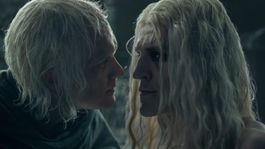 Aegon II y Aemond se reencontraron cara a cara en el final de la temporada 3.&nbsp;