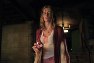 La reina del terror actual, Samara Weaving, lidera el elenco de este entretenido thriller