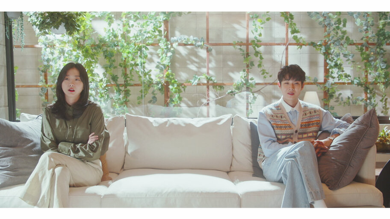 Sus dos protagonistas, Choi Woo-shik y Kim Da-mi, se llevaron el Director's Award de los SBS Drama Award 2021. Sus dos protagonistas, Choi Woo-shik y Kim Da-mi, se llevaron el Director's Award de los SBS Drama Award 2021.