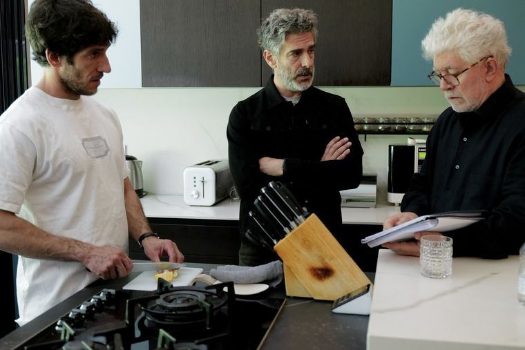 Primeras imágenes en el set de Amarga Navidad de Pedro Almodóvar. Primeras imágenes en el set de Amarga Navidad de Pedro Almodóvar.