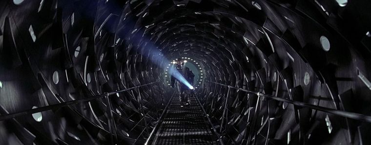 Event-Horizon-1997-bridge