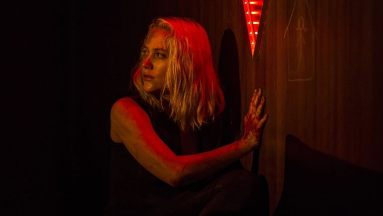 Maika Monroe protagoniza esta imperdible película