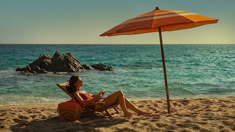 Algunos de los destinos de la película difieren con los del libro. Algunos de los destinos de la película difieren con los del libro. 