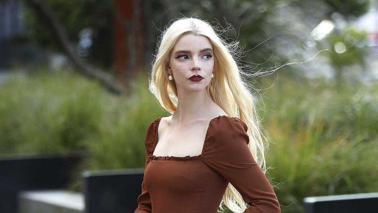 Anya Taylor-Joy está aprovechando las oportunidades de trabajo tras Gambito de Dama