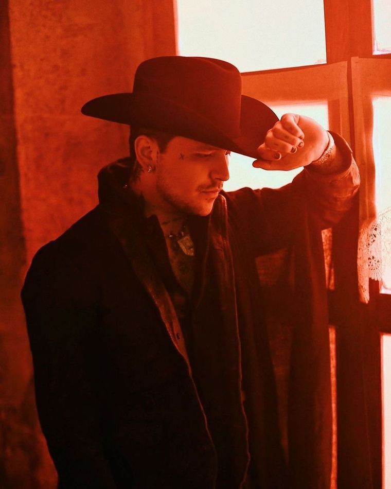 Christian Nodal se defendió de las acusaciones.