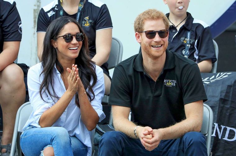 Meghan Markle regresa a Europa y a la vida pública junto a Harry y lejos de la familia real