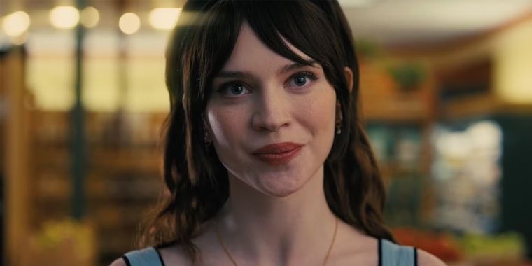 Sophie Thatcher es la protagonista de Compañera perfecta (2025). Sophie Thatcher es la protagonista de Compañera perfecta (2025).