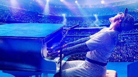 Rocketman es la historia de Elton John, desde sus años como niño prodigio del piano