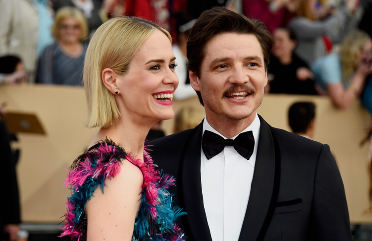 Sarah Paulson y Pedro Pascal son amigos desde hace tres décadas