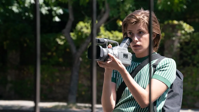 Tres mujeres atravesadas por la misma maldición. Tres mujeres atravesadas por la misma maldición.