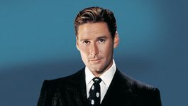 Errol Flynn, galán y estrella de Hollywood