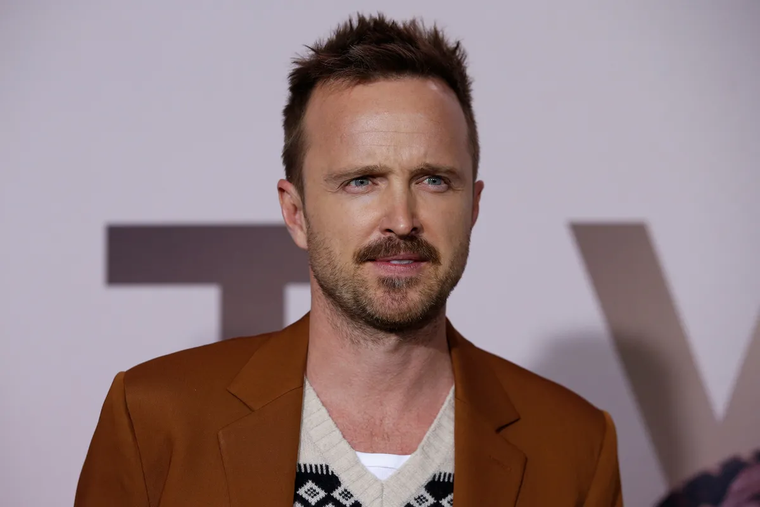 ¡Aaron Paul celebra un nuevo año!