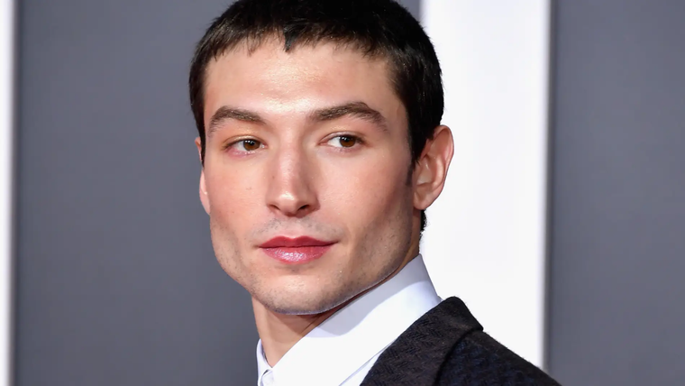 Ezra Miller se presenta ante la justicia tras uno de los hechos delictivos que tienen de protagonista