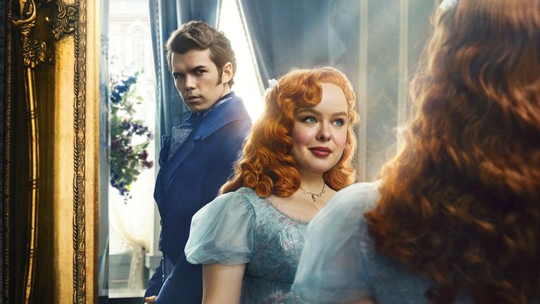 Aunque la historia se desarrolla en la época victoriana, los diseñadores de vestuario y maquillaje tomaron de base el estilo característico de la época dorada de Hollywood