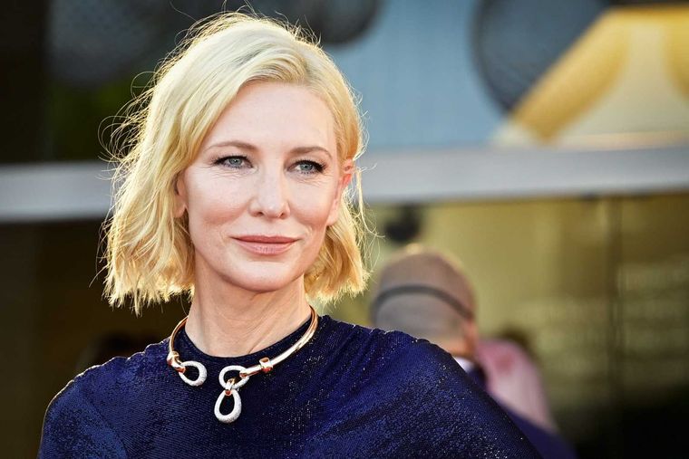 Cate Blanchett ha cambiado su tradicional cabellera rubia