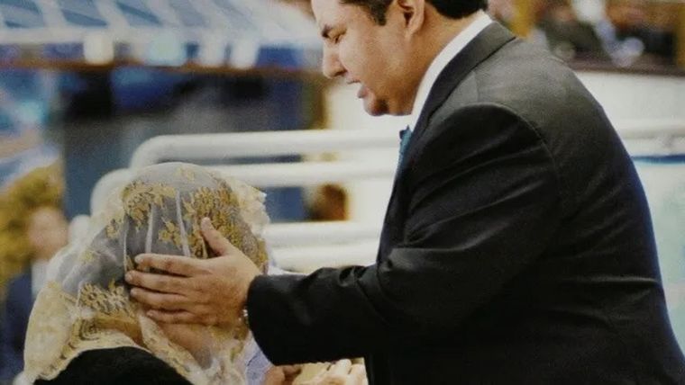 La oscuridad de La Luz del Mundo es un documental mexicano