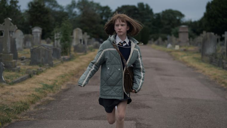 Janet Hodgson, la niña que experimentó en carne propia el poltergeist de Enfield