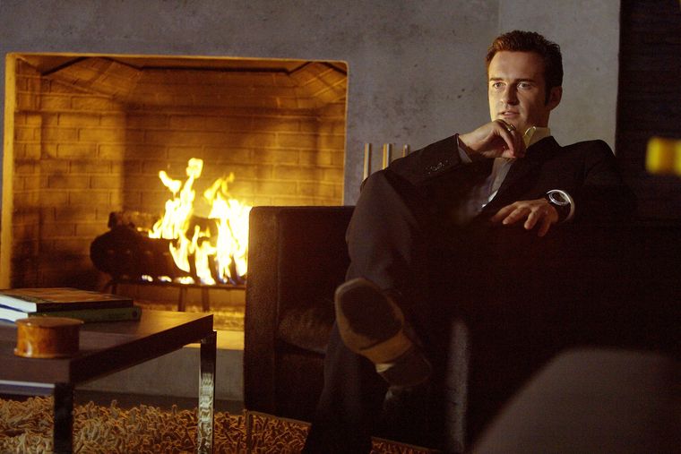 Julian McMahon convertido en Victor Von Doom para la cinta del 2005 de Los Cuatro Fantásticos.