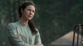 Caitríona Balfe interpreta a Claire Fraser en Outlander