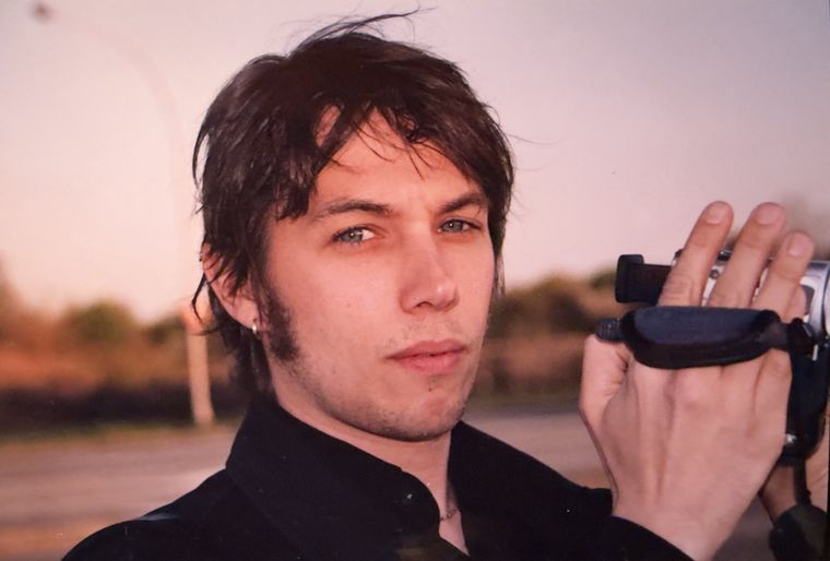 Warner Bros. Clockwork anunció la próxima película de Sean Baker con esta fotografía de 2002.