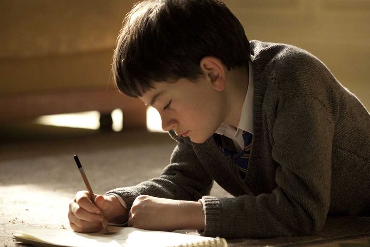 La película tiene una duración de 108 minutos