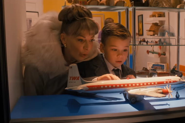 John Travolta salta a la silla del director con una película que estrenará en Cannes.