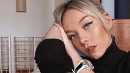 Ester Expósito se mostró muy cercana a un hombre y no fue su novio Ester Expósito se mostró muy cercana a un hombre y no fue su novio