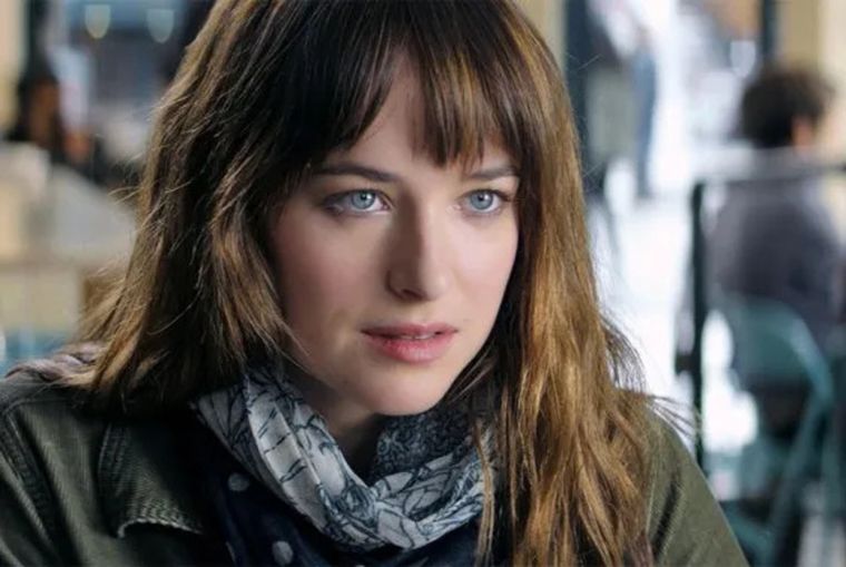 Dakota Johnson robó algunas cosas del set de 50 sombras de Grey