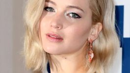 Jennifer Lawrence dio que hablar con su look casual Jennifer Lawrence dio que hablar con su look casual