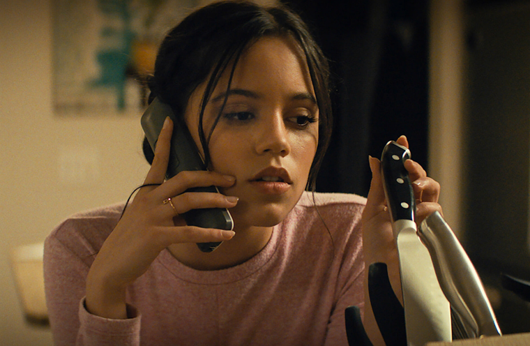 Jenna Ortega se volvió mundialmente popular gracias a su papel en Merlina.