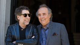 Joaquín Sabina es muy amigo de Joan Manuel Serrat.