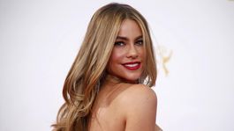 Sofía Vergara modeló una blusa y unos jeans en su cuenta de Instagram Sofía Vergara modeló una blusa y unos jeans en su cuenta de Instagram