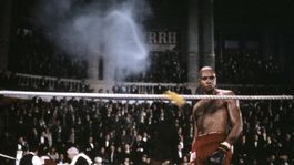 Jones Earl Jones como el boxeador Jack Jefferson en The Great White Hope (1970)