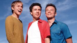 Queer as Folk se estrenó el 3 de diciembre de 2000.