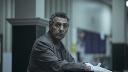 John Turturro protagoniza esta miniserie original de HBO Max. John Turturro protagoniza esta miniserie original de HBO Max.